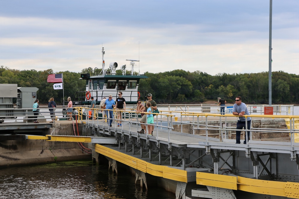 Make core memories at the Corps of Engineers Lock and Dam 7 open house