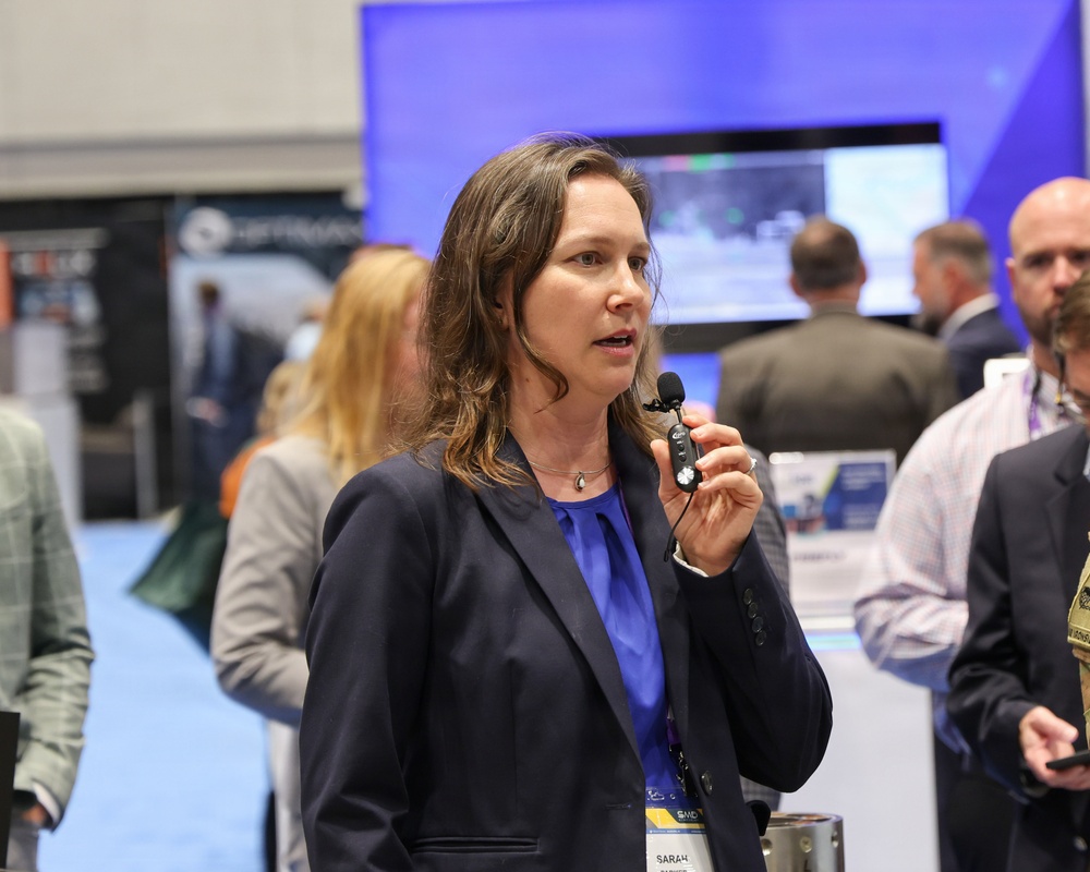 Sarah Parker Speaks at SMD Symposium in DEVCOM AvMC Booth