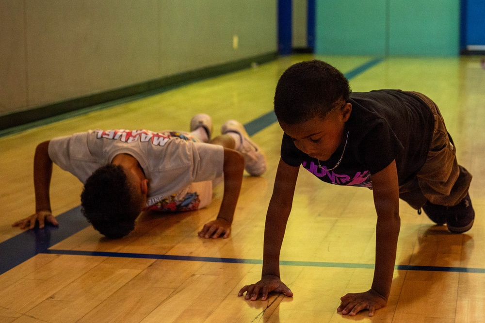 Naval Base San Diego presents Presidential Physical Fitness Awards