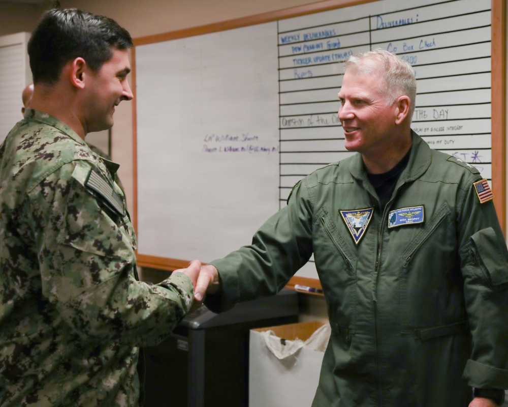 Commander, Naval Air Force Atlantic, visits Air Test and Evaluation Squadron One