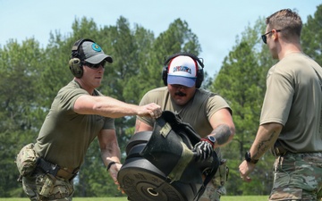 North Carolina National Guard Soldiers and Airmen Attend the Patriot Pistol Competition