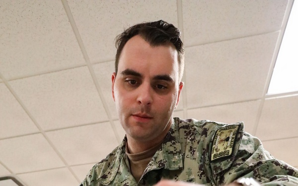USS Helena Sailors volunteer at Billings Food Bank