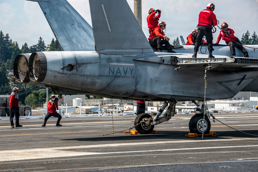 Ronald Reagan Sailors Conduct Flight Deck Training