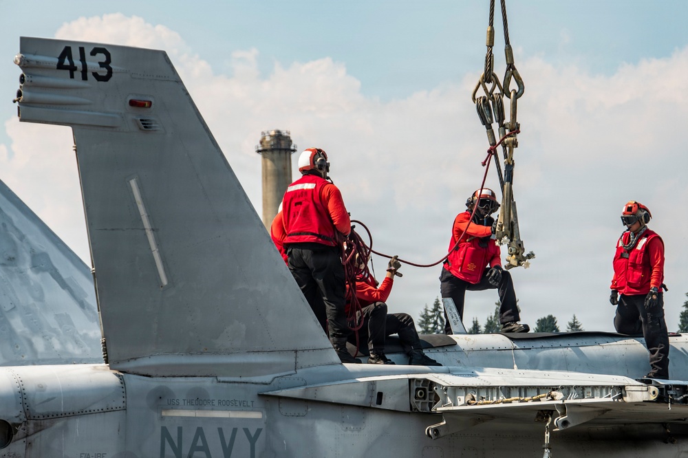 Ronald Reagan Sailors Conduct Flight Deck Training