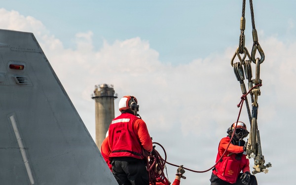 Ronald Reagan Sailors Conduct Flight Deck Training
