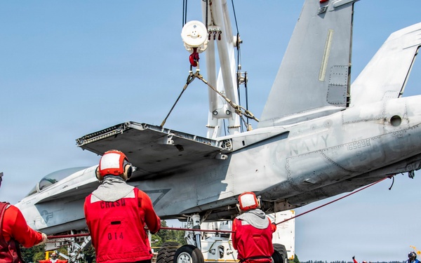 Ronald Reagan Sailors Conduct Flight Deck Training