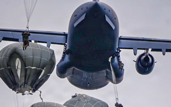 Arctic Angels Take to the Skies Over Malemute Drop Zone