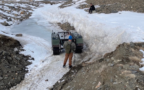 CRREL team tests ship-to-shore methods and technologies in Greenland
