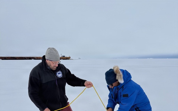 CRREL team tests ship-to-shore methods and technologies in Greenland