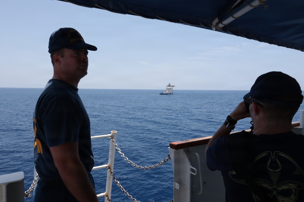 USCGC Forward and HSC Ocean conduct landmark replenishment at sea