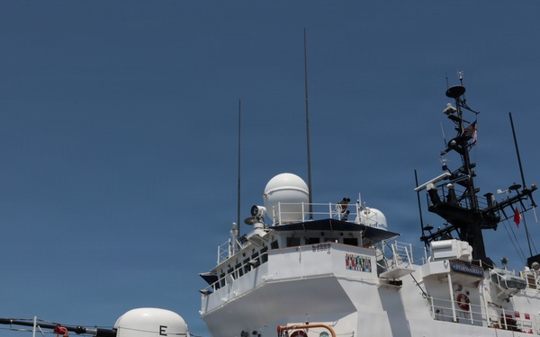 USCGC Forward and HSC Ocean conduct landmark replenishment at sea