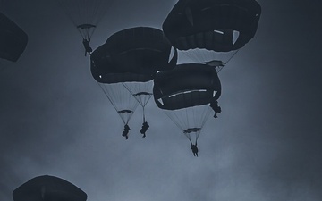 Arctic Angels Take to the Skies Over Malemute Drop Zone
