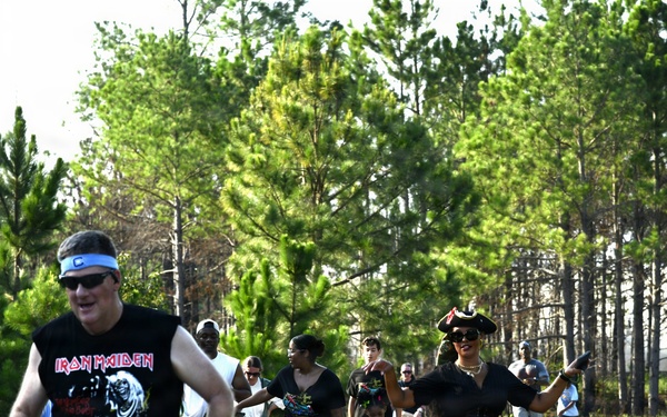 Pirate-themed 5K draws 1,400 runners to Fort Bragg