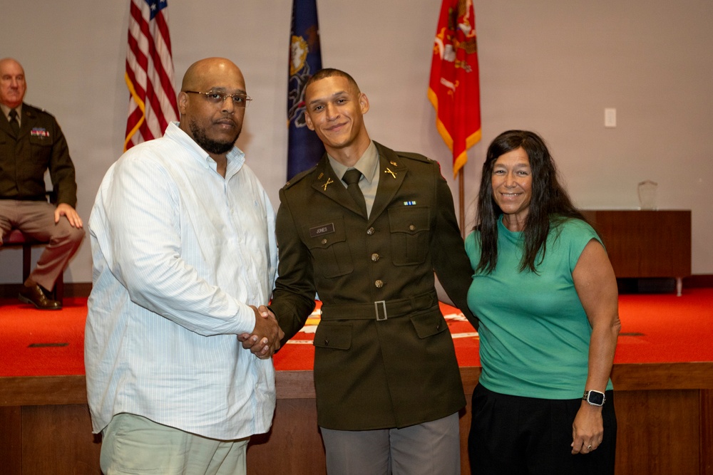 Officer candidates graduate from Pennsylvania OCS