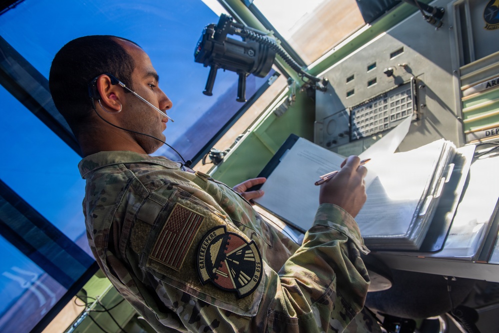 60th OSS Airmen operate mobile air traffic control tower