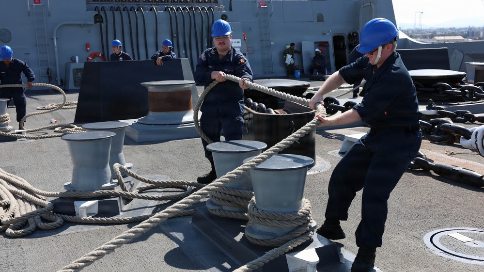 Anchorage Conducts COMPTUEX With Makin Island Amphibious Ready Group