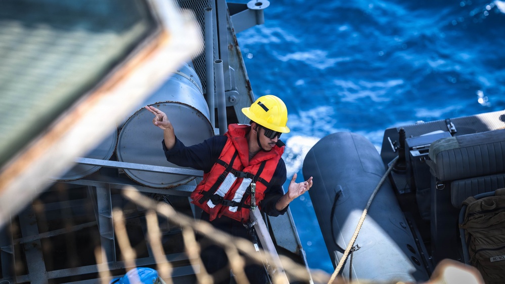 Anchroage Conducts COMPTUEX With Makin Island Amphibious Ready Group