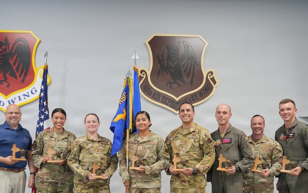 432d Wing Hosts 2nd Quarter Awards Ceremony