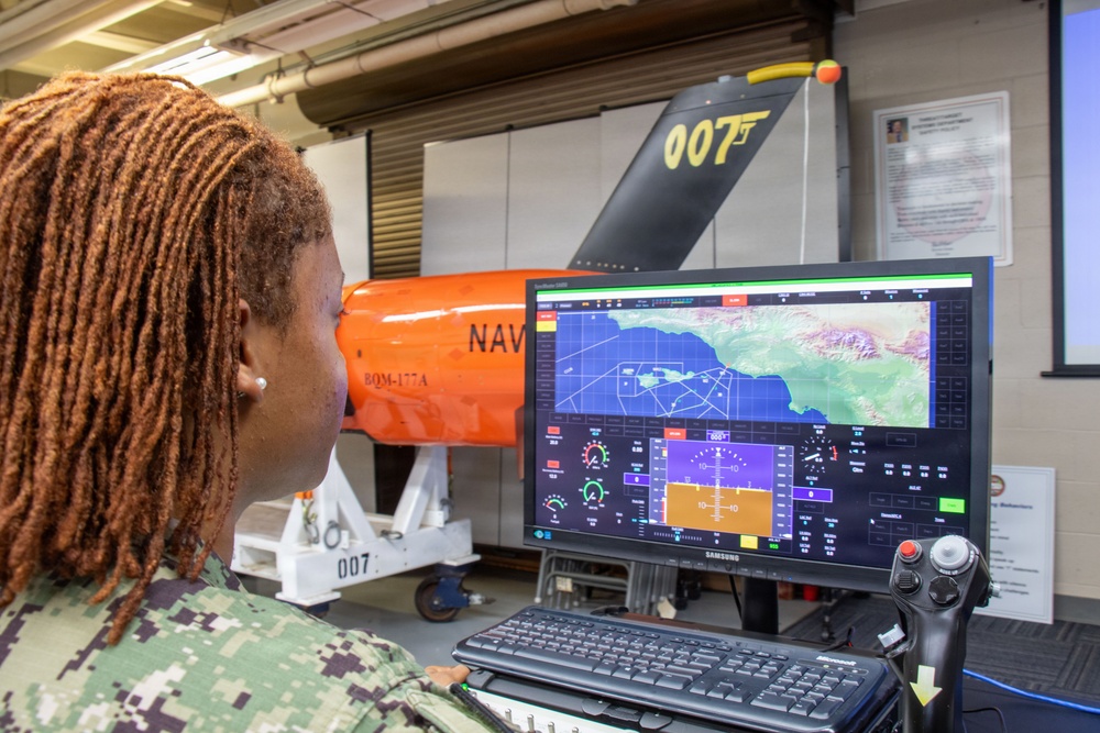 Inside the course that qualifies every naval aerial target operator