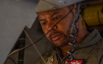 Sharp, Swift and Precise: 21st AS Masters C-17 Tactical Training