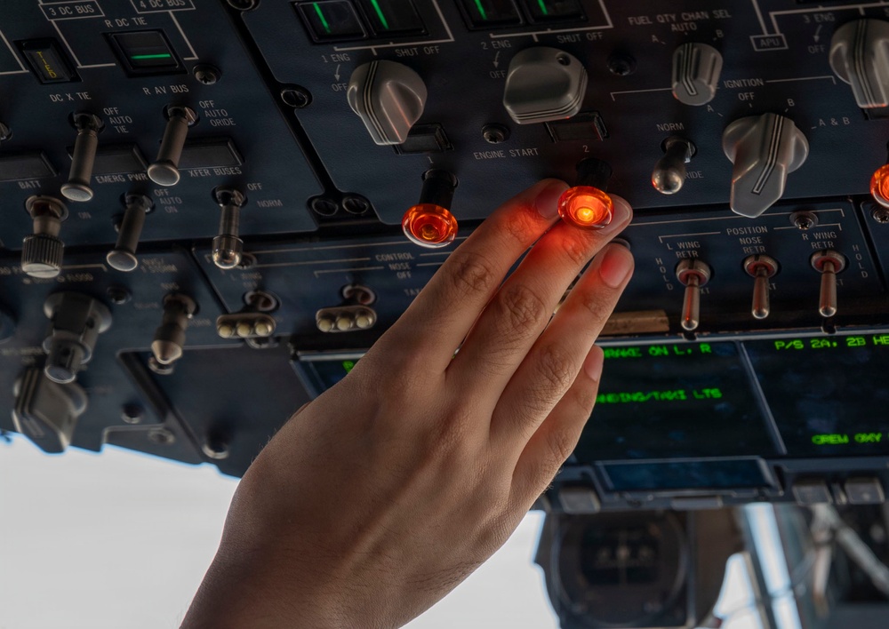 Sharp, Swift and Precise: 21st AS Masters C-17 Tactical Training