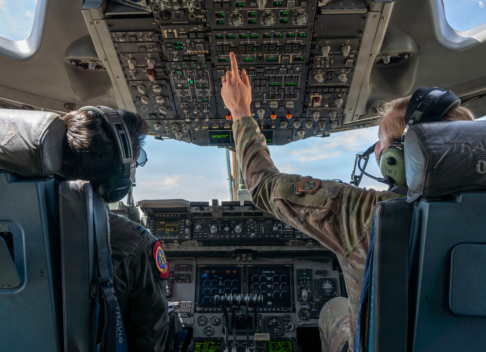 Sharp, Swift and Precise: 21st AS Masters C-17 Tactical Training