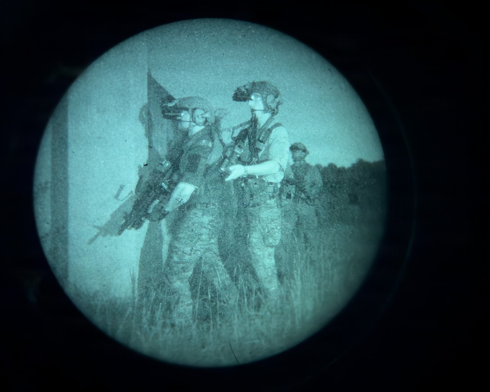 Red Empire Strike Night Raid