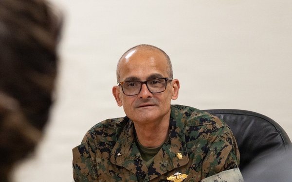 Medical Officer of the Marine Corps visits MCRD San Diego