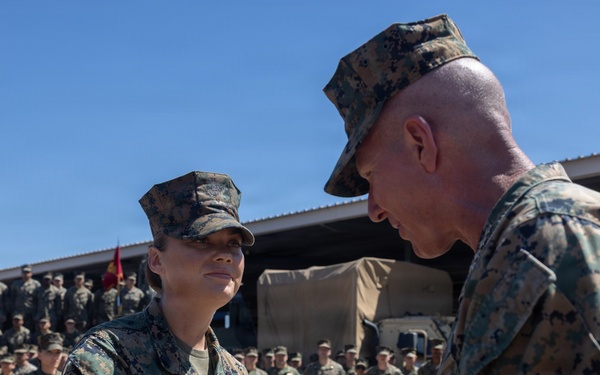 Commandant of the Marine Corps visits MRF-D Marines