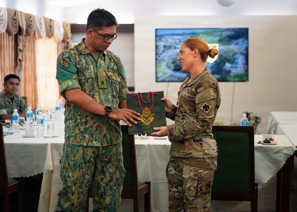 OKNG, RBLF public affairs professionals exchange expertise during Pahlawan Warrior 26