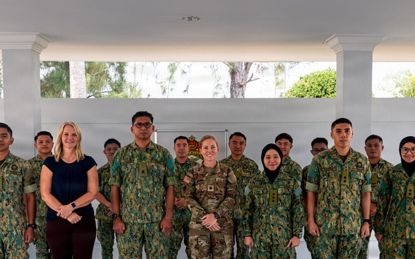 OKNG, RBLF public affairs professionals exchange expertise during Pahlawan Warrior 26