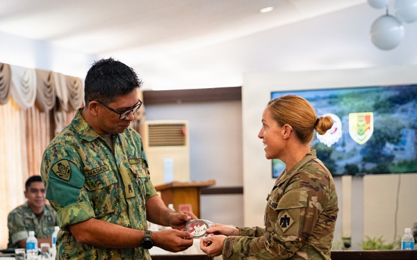 OKNG, RBLF public affairs professionals exchange expertise during Pahlawan Warrior 26