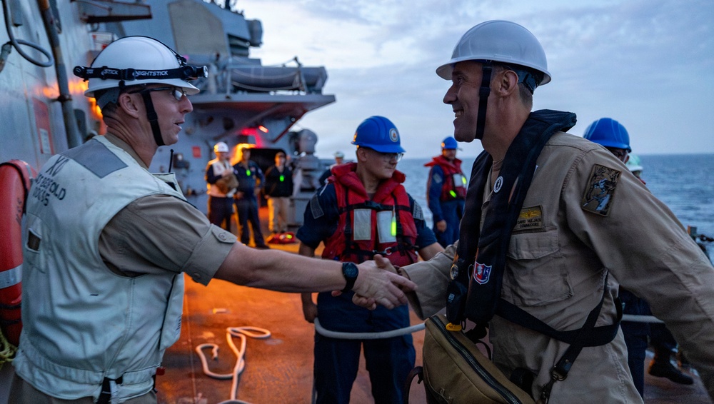 USS Benfold Conducts RHIB Operations