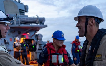 USS Benfold Conducts RHIB Operations