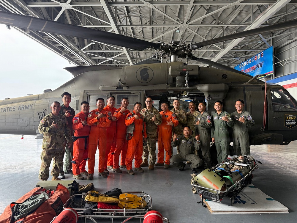 Flight Medics of the Hawaii Army National Guard Conduct a Medical Equipment Familiarization with the 505th Search and Rescue Group of the 205th Tactical Helicopter Wing in Clark Air Base, Pampanga, Philippines