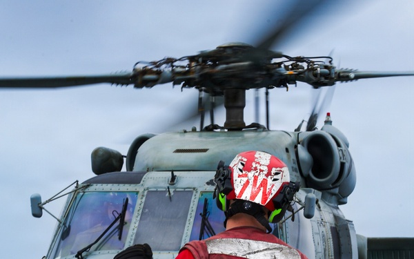 Flight Operations Aboard USS Mason (DDG 87)