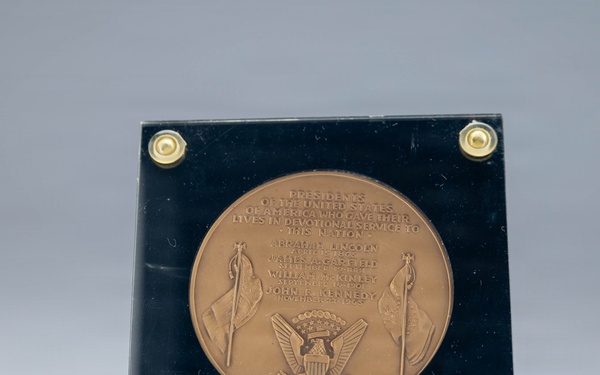 Medal honoring assassinated Presidents