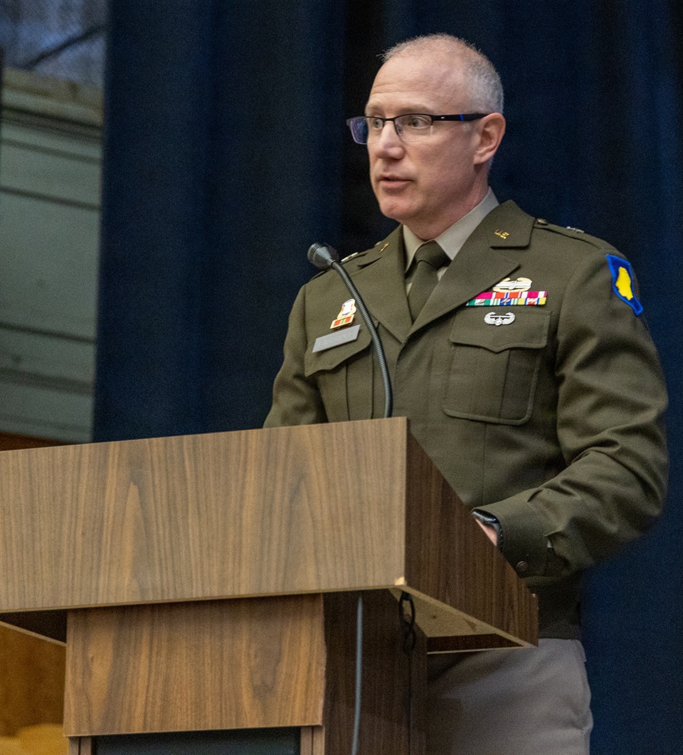Illinois Army National Guard Officer Candidate School Graduates 22 Leaders