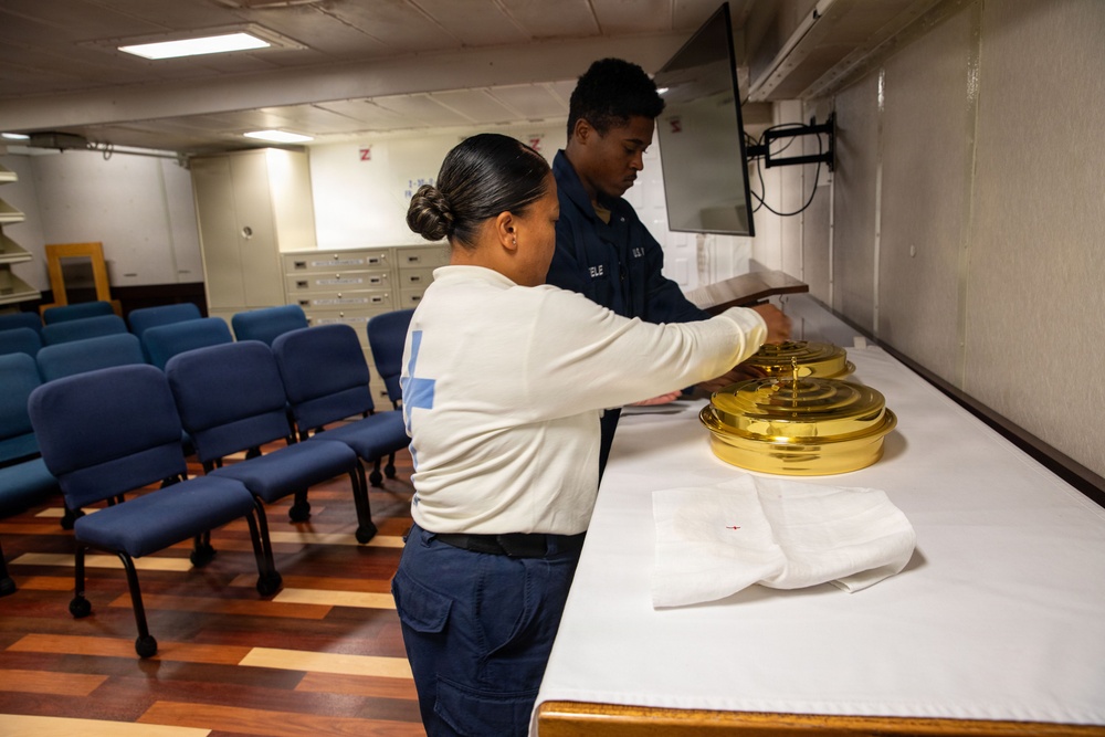 Religous Service Held Aboard USS Makin Island