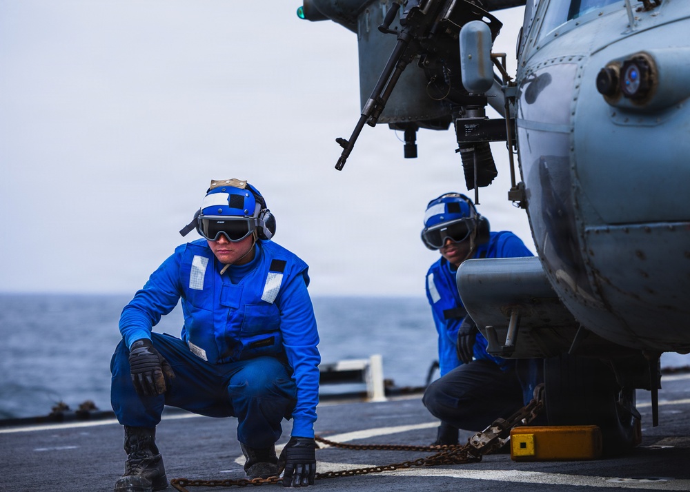 Flight Operations Aboard USS Ross (DDG 71)