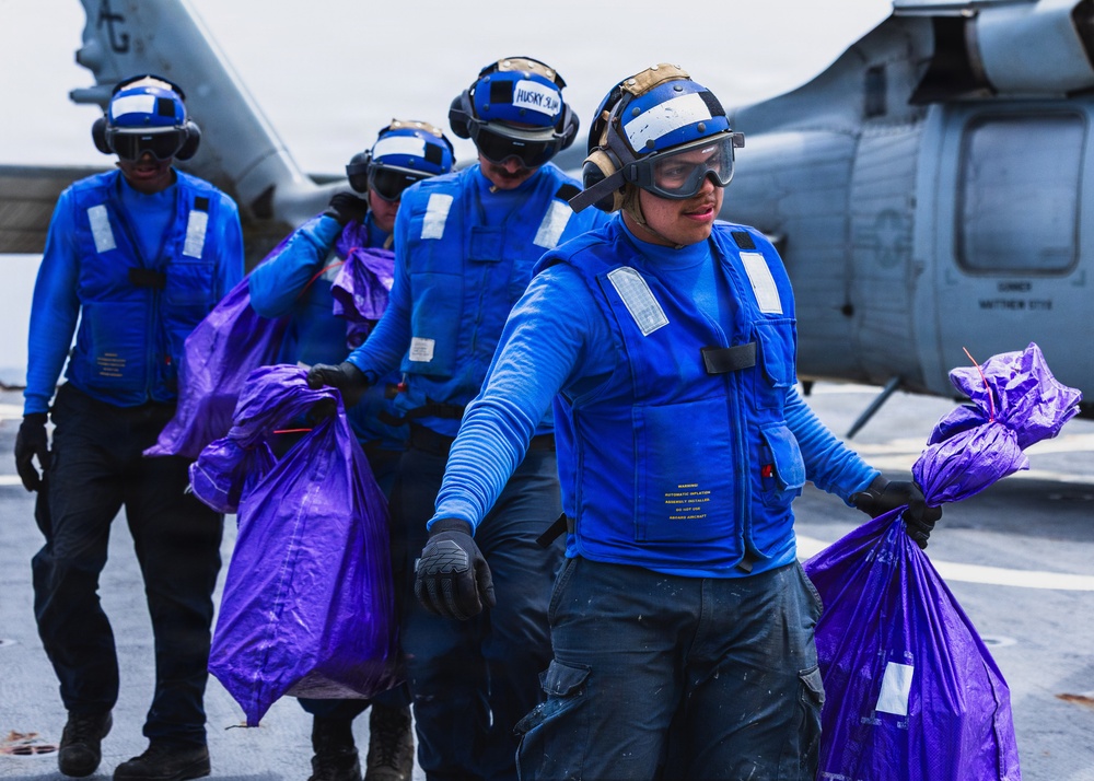 Flight Operations Aboard USS Ross (DDG 71)