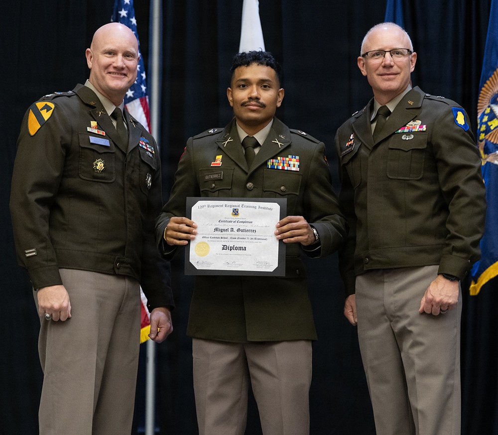 Illinois Army National Guard Officer Candidate School Graduates 22 Leaders