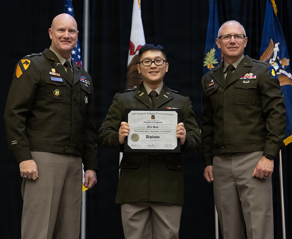 Illinois Army National Guard Officer Candidate School Graduates 22 Leaders