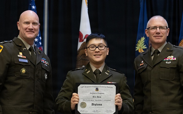Illinois Army National Guard Officer Candidate School Graduates 22 Leaders