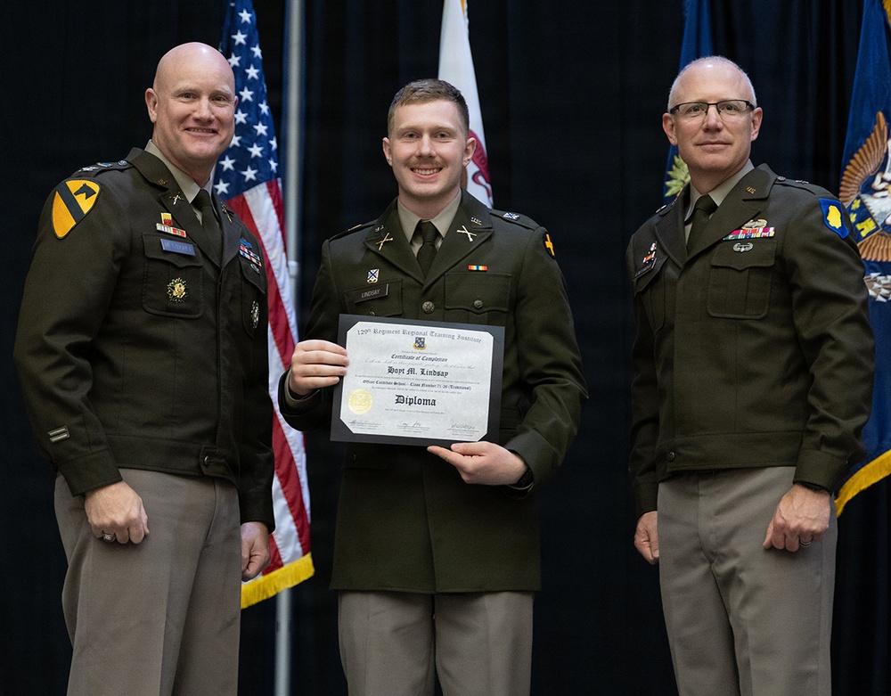 Illinois Army National Guard Officer Candidate School Graduates 22 Leaders