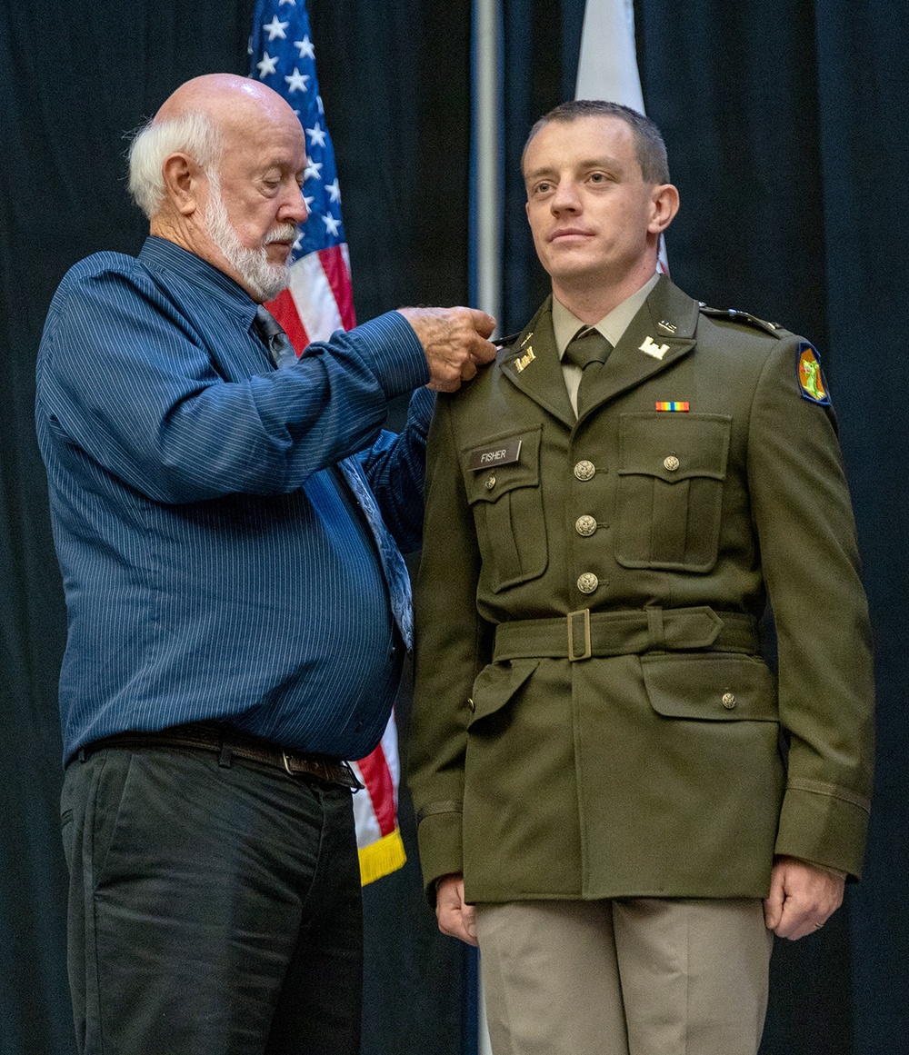 Illinois Army National Guard Officer Candidate School Graduates 22 Leaders