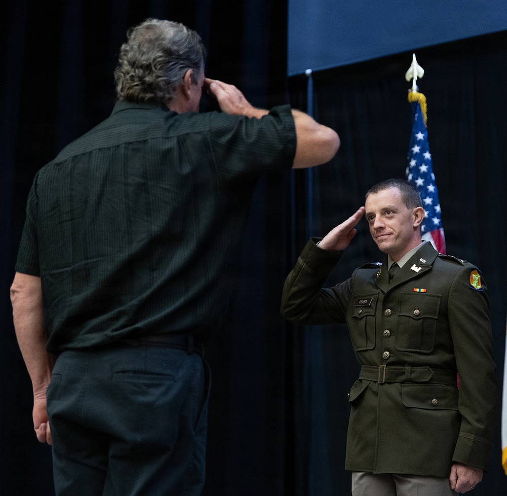 Illinois Army National Guard Officer Candidate School Graduates 22 Leaders