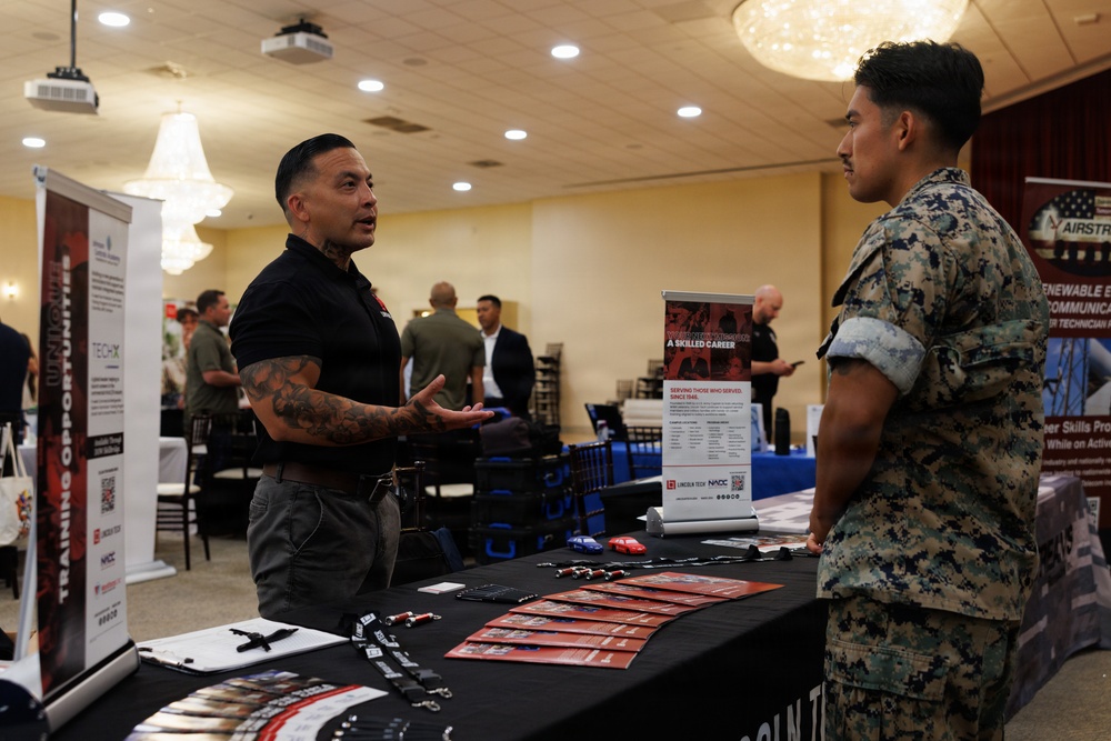 Hiring Our Heroes hosts Career Summit at MCB Camp Pendleton