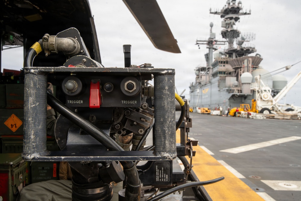 VMM-164 (REIN) conducts live-fire exercise