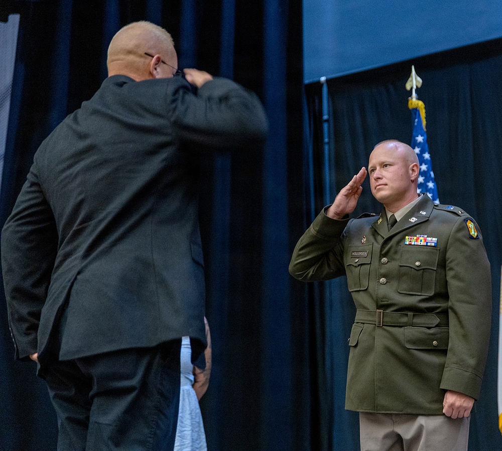 Illinois Army National Guard Officer Candidate School Graduates 22 Leaders